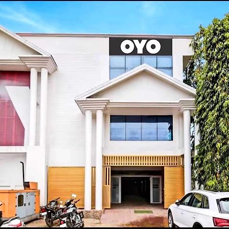 Oyo 26866 メガ リゾート Jorhāt エクステリア 写真